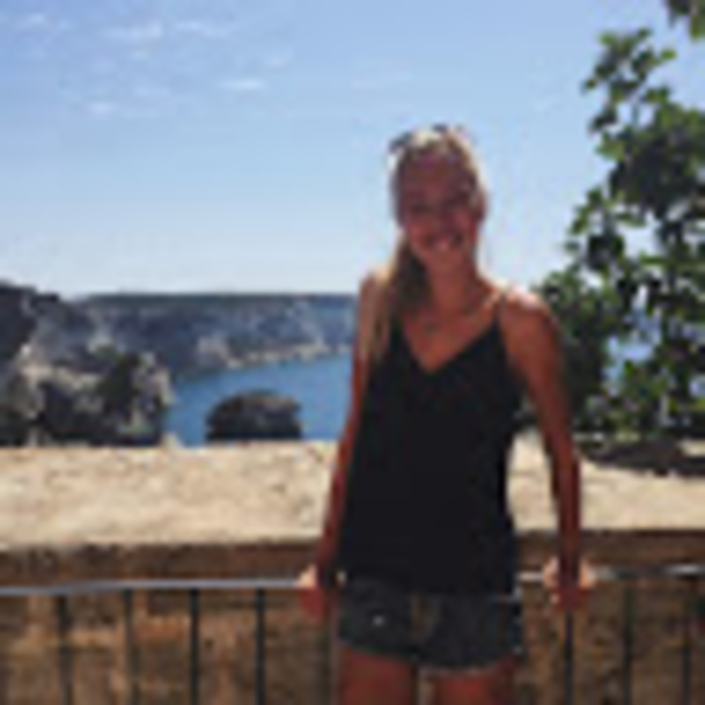 Meet your Posher, Samantha